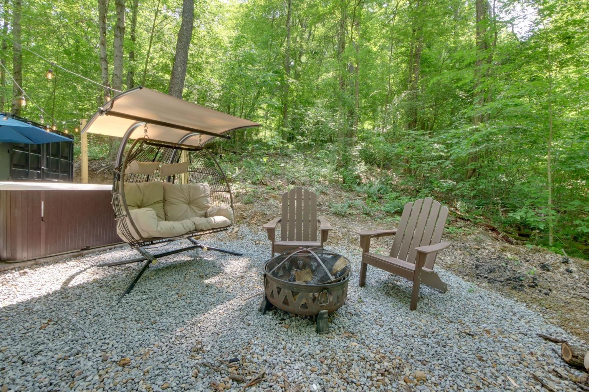 Tiny Home With Hot Tub By Mohican State Park! Loudonville Exterior photo